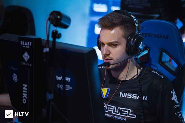 牛牛里最怕失控（玩牛牛最忌失控）