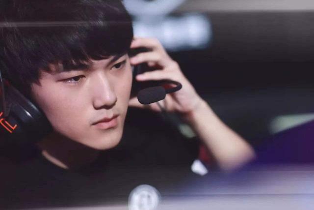 百家乐：长期记录对决策质量的提升。（通过长期记录提升百家乐决策质量）