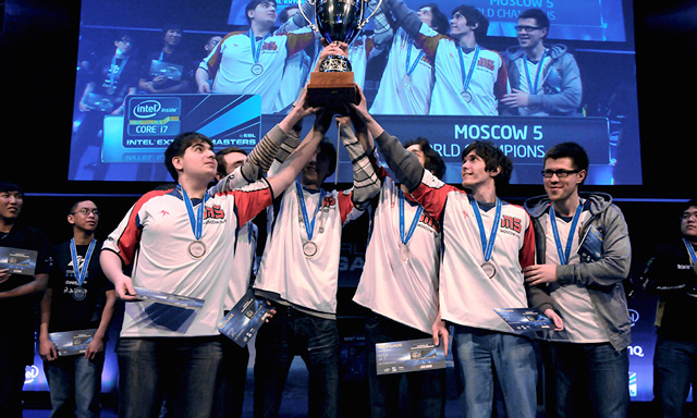 为什么你会反复回到同一平台？（是什么让你总是回到同一平台？）